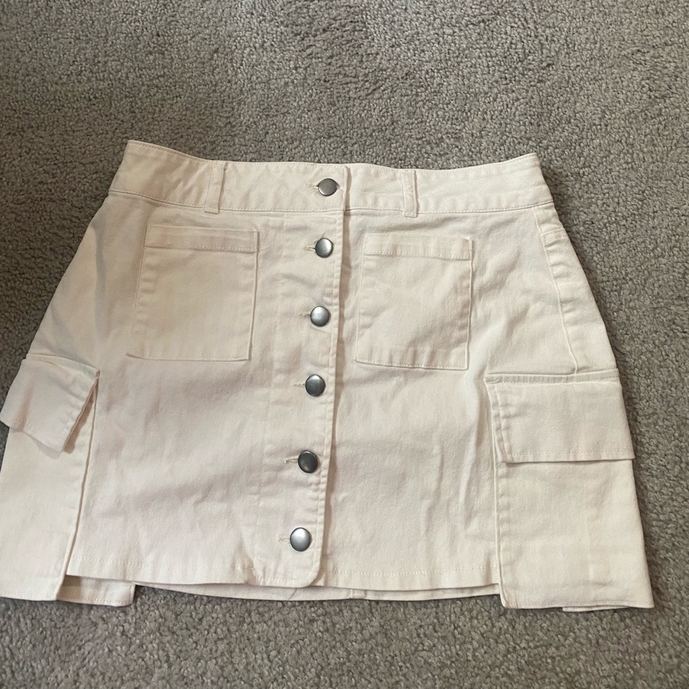 Tilly’s denim white skirt only worn once